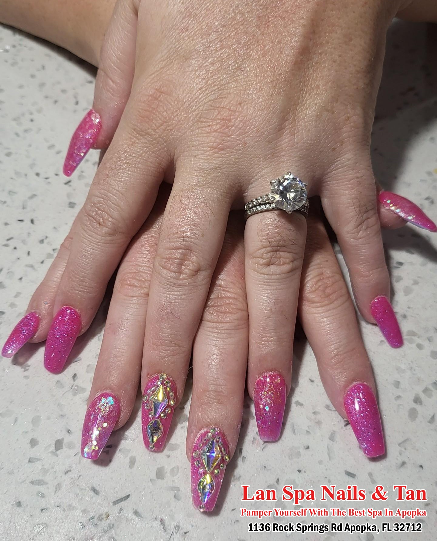Lan Spa Nails & Tan